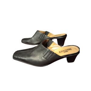 Sesto Meucci made in Italy Women's Size 7.5 Black Leather Mules